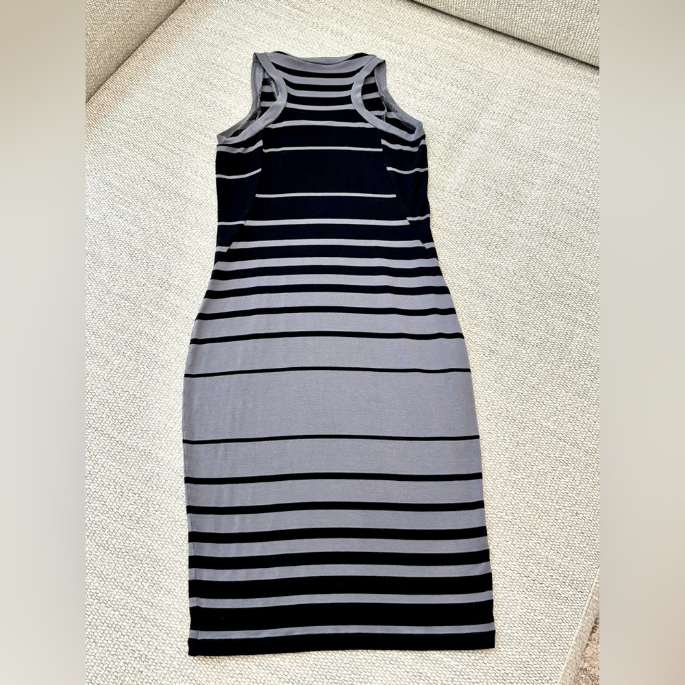 Felicity & Coco Dress - Picture 4 of 6